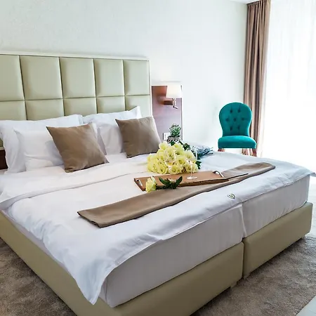 Kadmo By Aycon Hotel